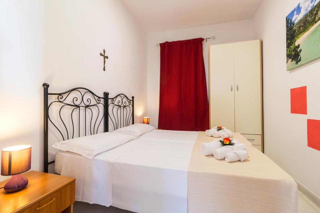 Suite Apartment La Punta Cala Gonone Esterno foto