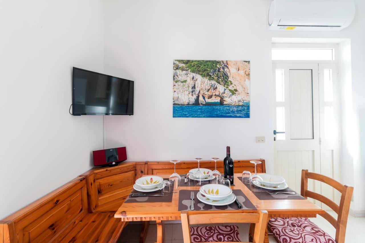 Suite Apartment La Punta Cala Gonone Esterno foto