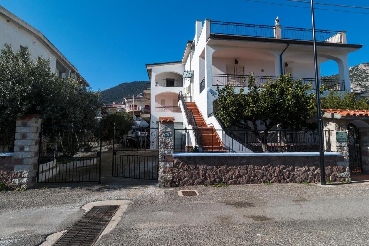 Suite Apartment La Punta Cala Gonone Esterno foto