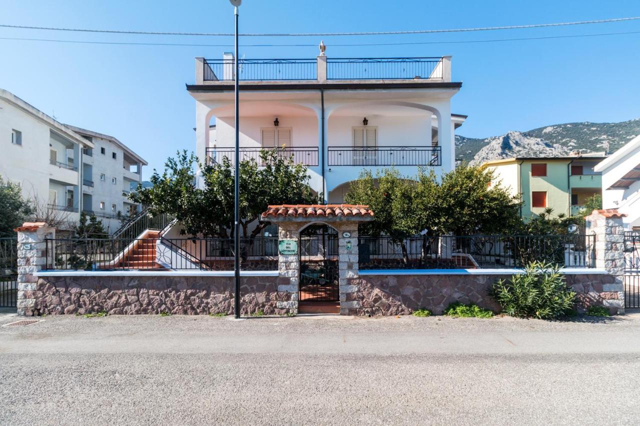 Suite Apartment La Punta Cala Gonone Esterno foto